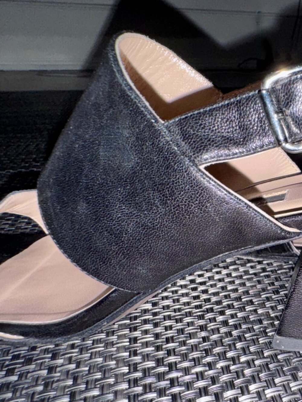 Lafayette 148 Black Leather Multi-Strap Slingback Sandals, Size 9, Block Heel - Picture 8 of 10